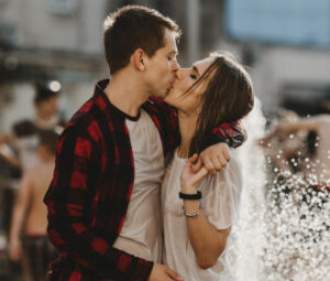 XMeeting Recenzija 2025: Je li dobro za upoznavanje? XMeeting Recenzija 2025: Je li dobro za upoznavanje?